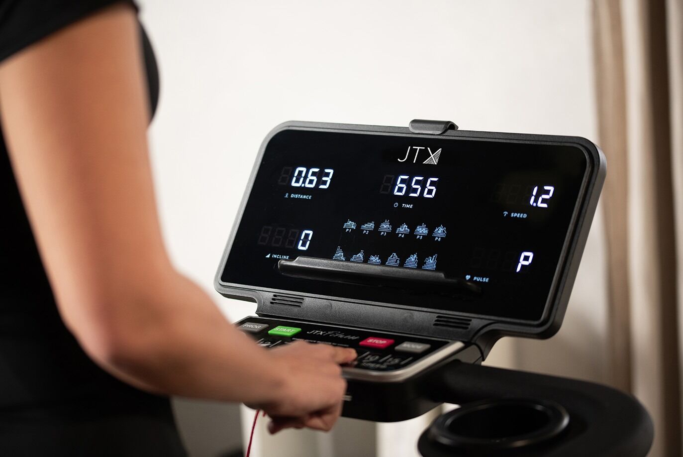 JTX Fitness Runrise XL console in action