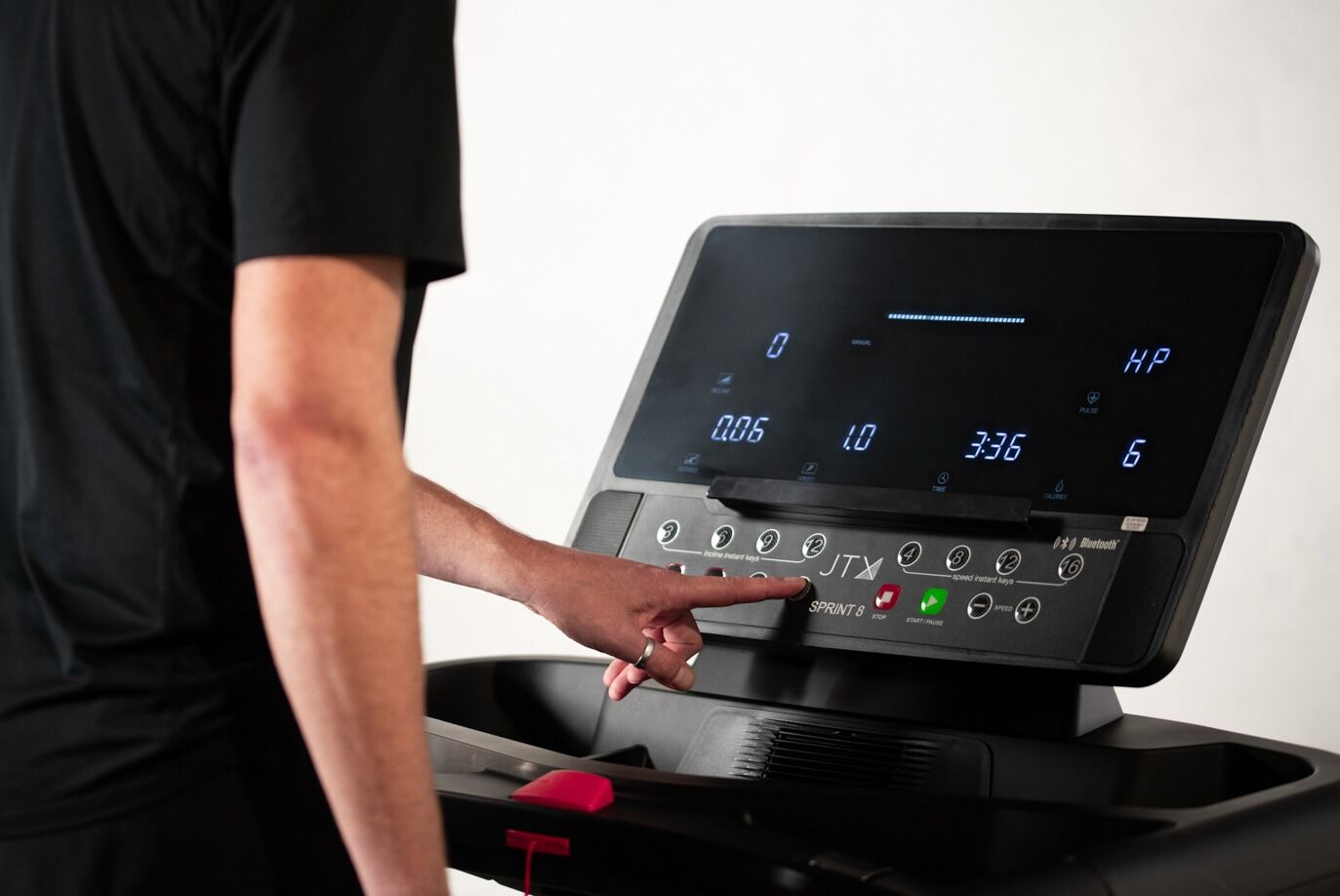 Close up view of adjusting control on the console on the JTX Sprint 8 treadmill