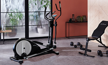 What Is a Cross Trainer and What Does a Cross Trainer Do?