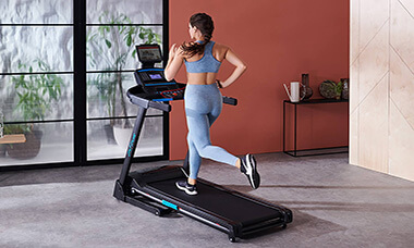 Treadmill Running With Nike Run Club 